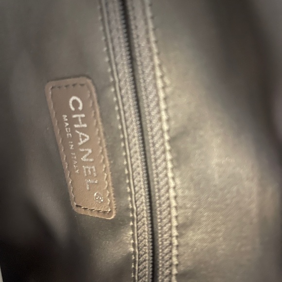 VINTAGE CHANEL BAG From the Fall/Winter 2007 Collection by Karl Lagerfeld. - Picture 6 of 16